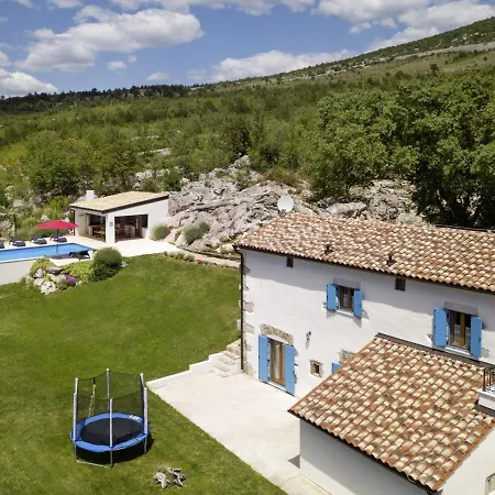 Elia In Nova Vas - Haus Fuer 8-10 Personen
