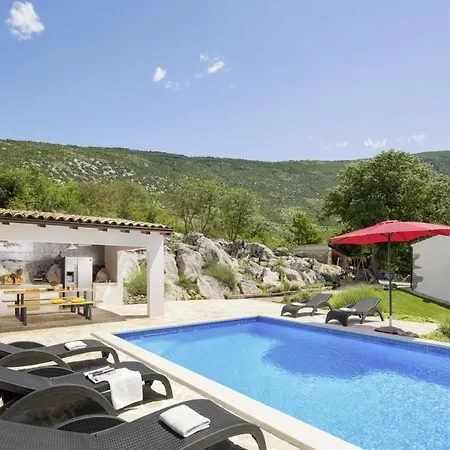 Villa Elia In Nova Vas - Haus Fuer 8-10 Personen